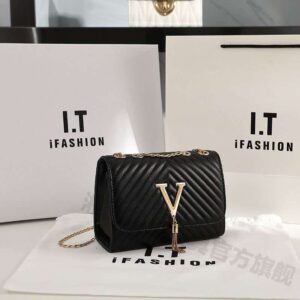 Black Chain-Strap Quilted Bag